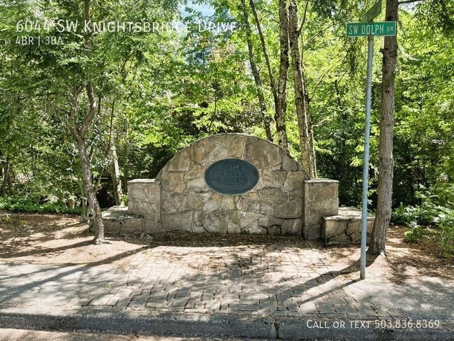 Building Photo - 6044 SW Knightsbridge Dr