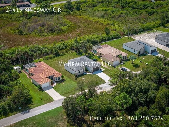 Building Photo - 24419 SW Kingsway Cir