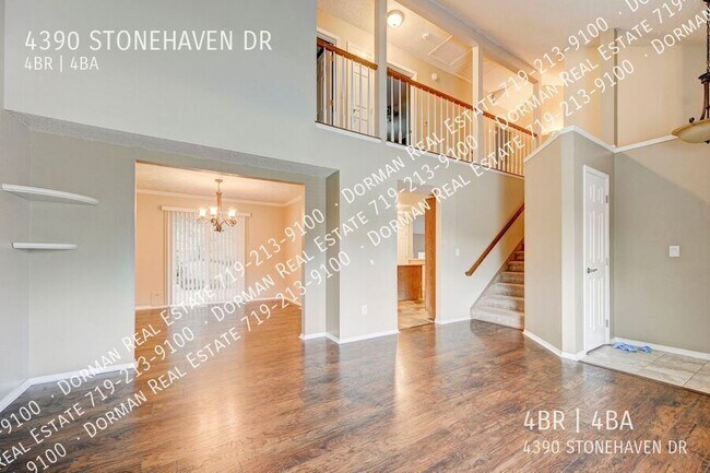 Building Photo - 4390 Stonehaven Dr