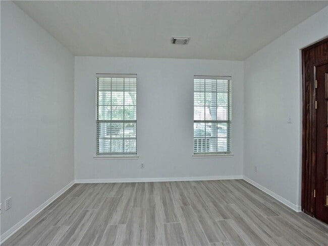 Building Photo - 1817 Chasewood Dr