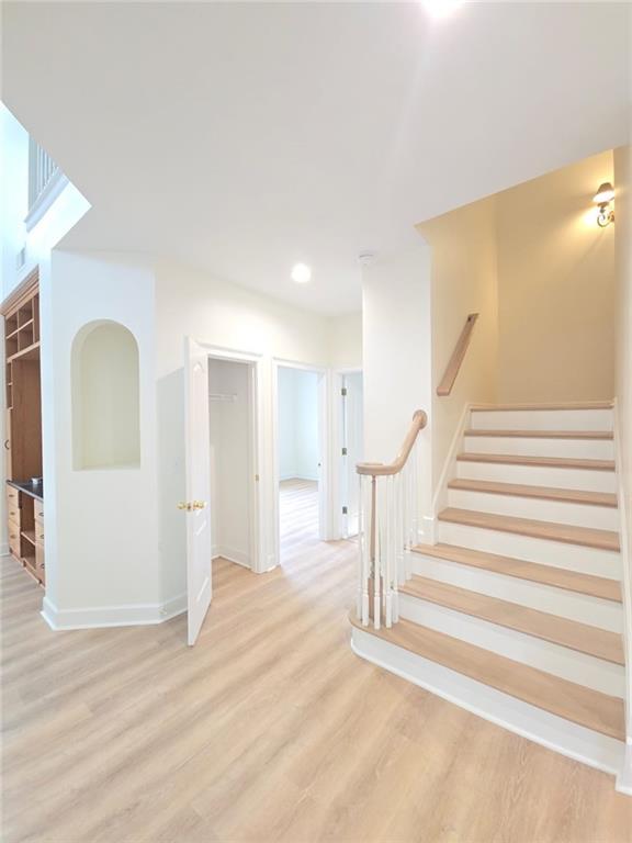 Building Photo - 12592 Waterside Dr