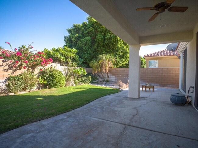 Building Photo - 42222 Revere St