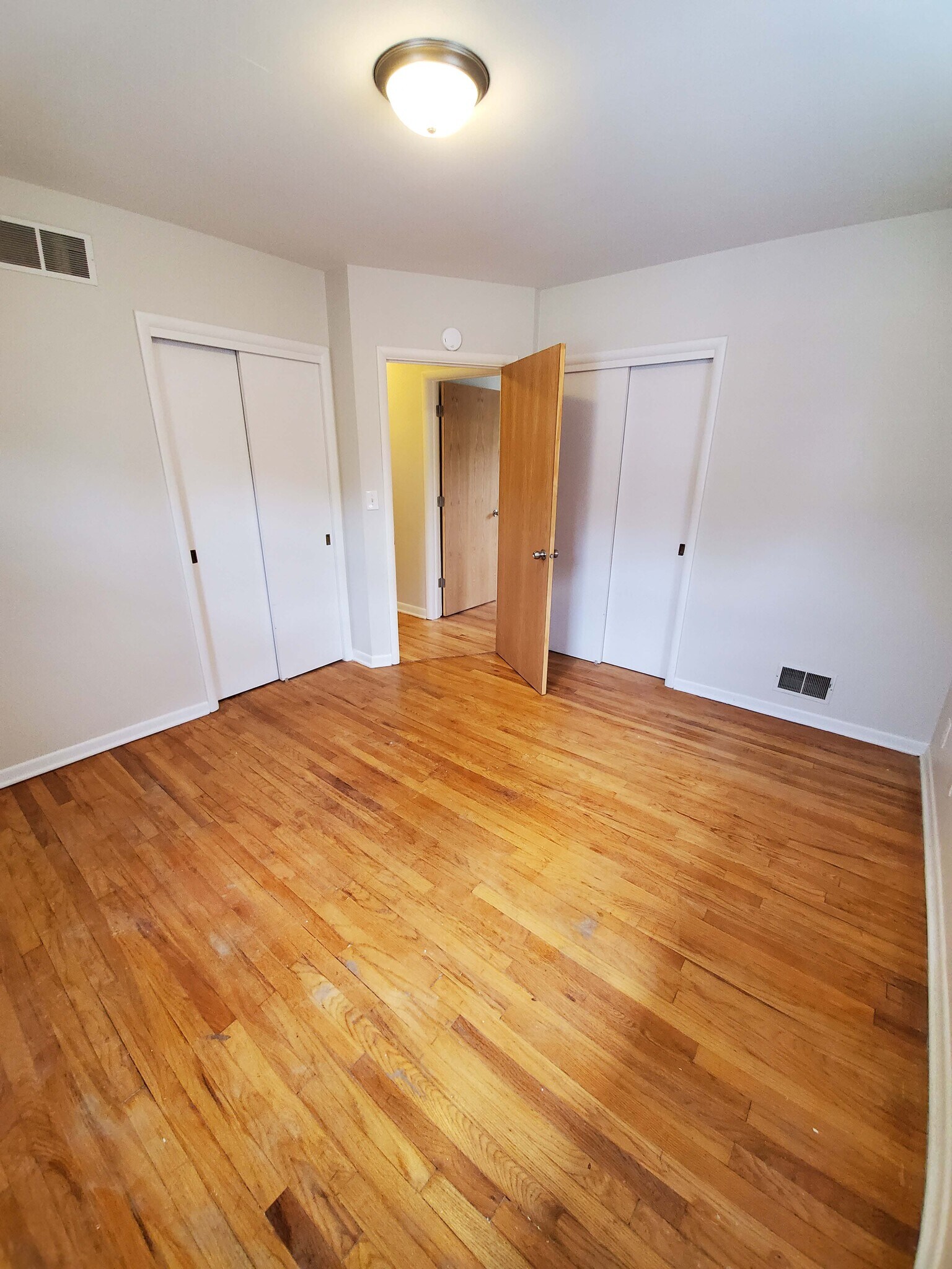 Building Photo - 76 Union Ave SE