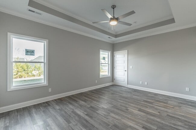 Building Photo - 5085 Oop Rd