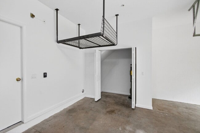 Building Photo - 4582 Danson Way