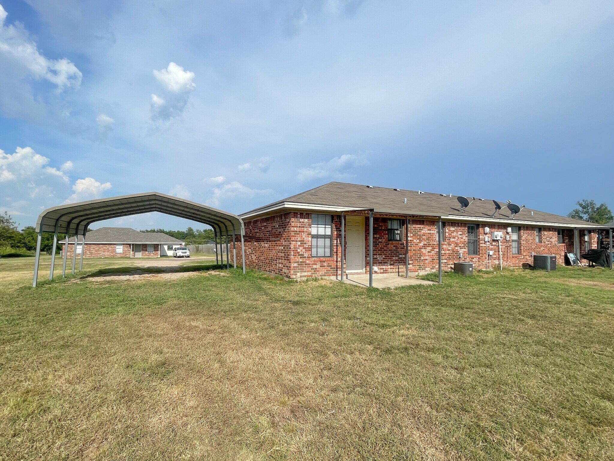Building Photo - 255 Betty Jane Ln