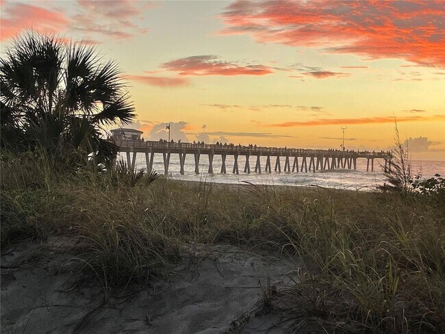 Building Photo - 425 Cerromar Terrace