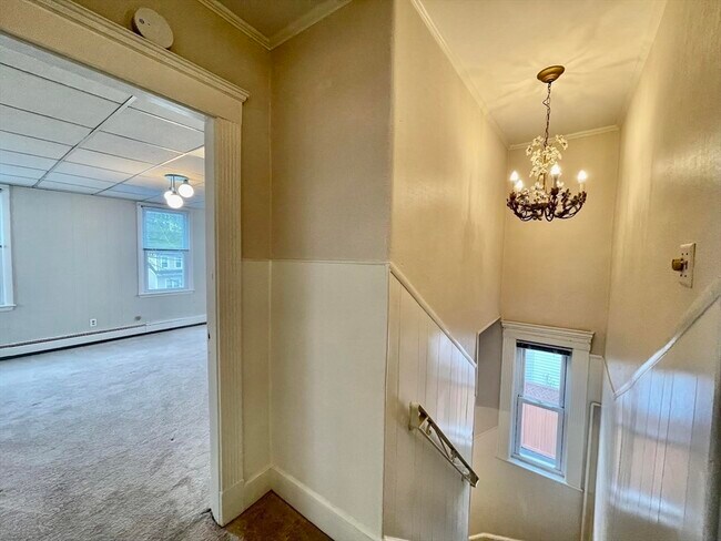 Building Photo - 17 Woodward St