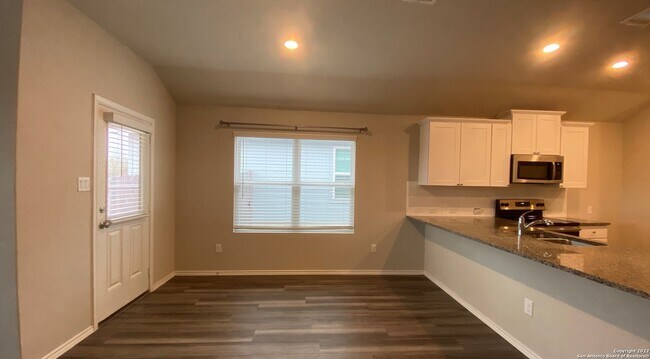 Building Photo - 10410 Waverunner-