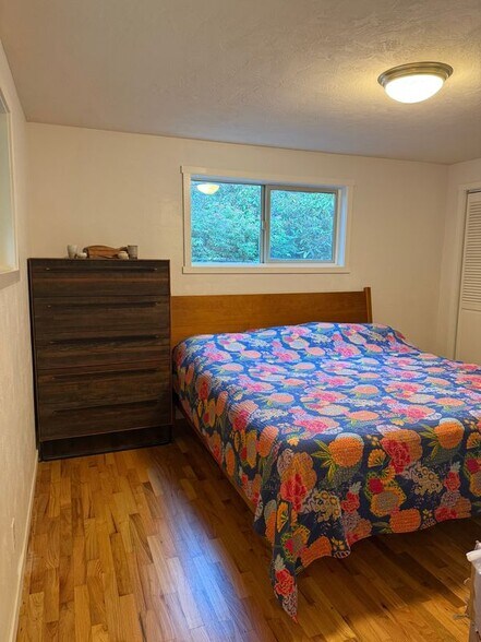 Building Photo - 610 Spencer Ct