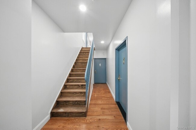 Building Photo - 14 Yankee Pl