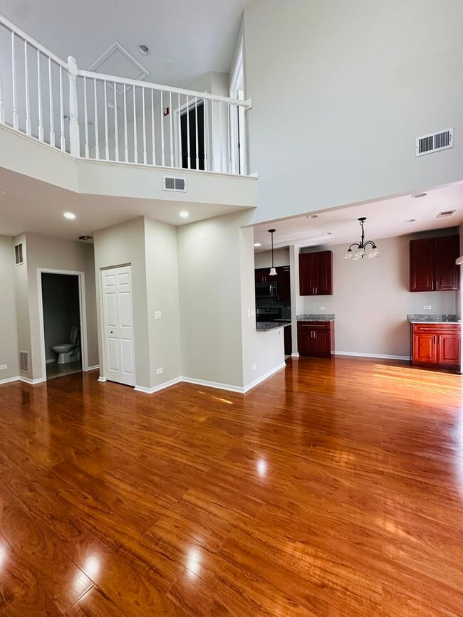 Building Photo - 620 Lakeridge Ct