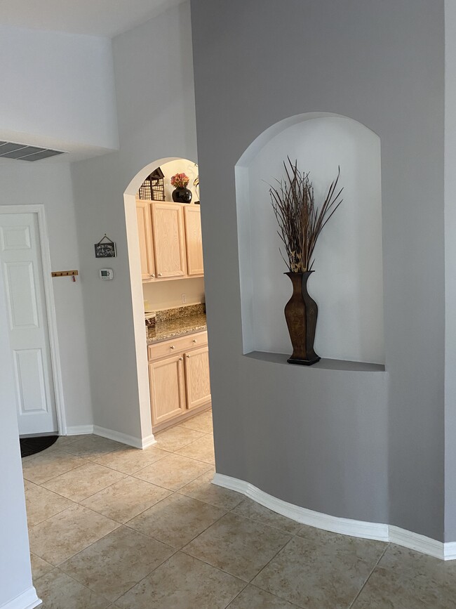 Building Photo - 304 Acadia Dr