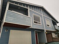 Building Photo - Costich Condo