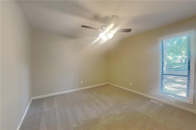 Building Photo - 2742 Bentwood Dr