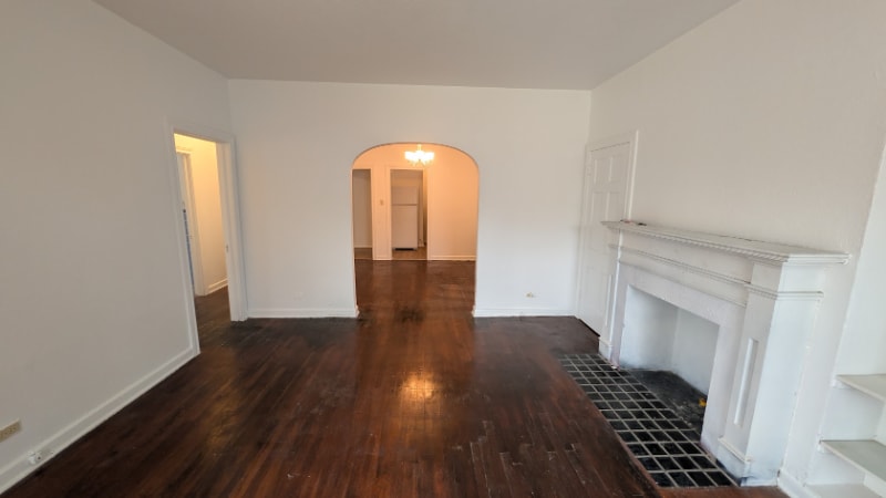 Building Photo - 404 Club Dr