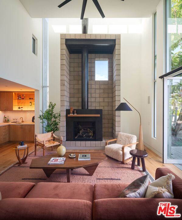 Building Photo - 2801 Sanborn Ave