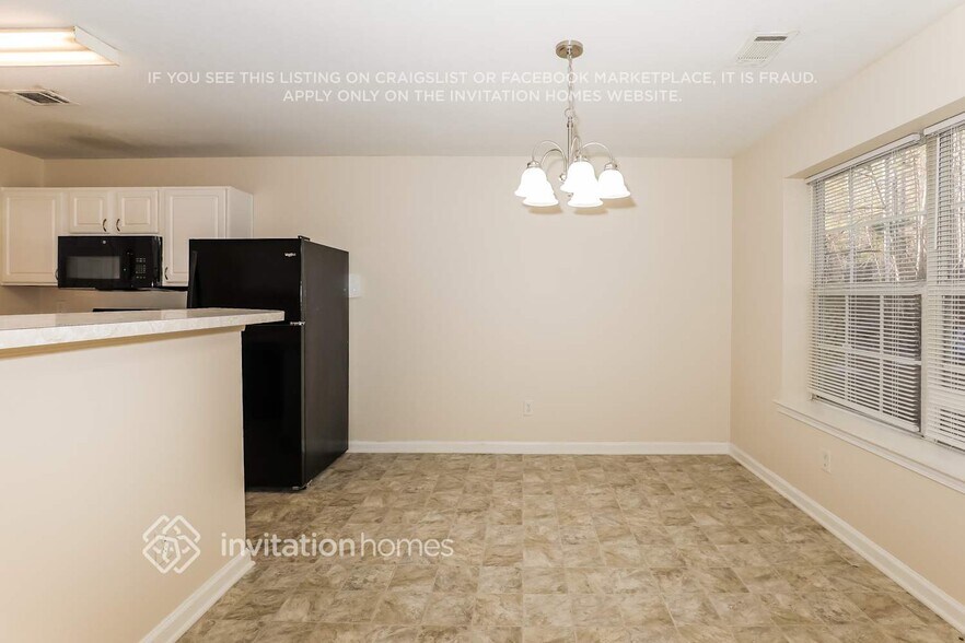 Building Photo - 4435 Ravenwood Dr