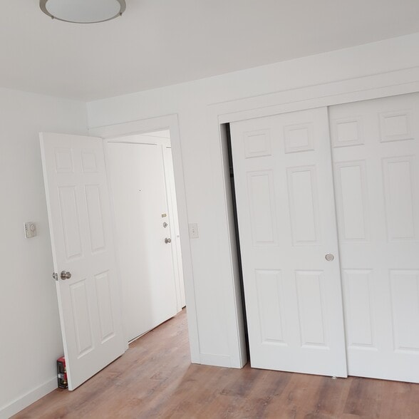 Bedroom - 931 N 85th St