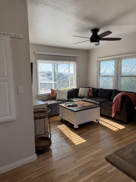 Building Photo - 1830 Guy St