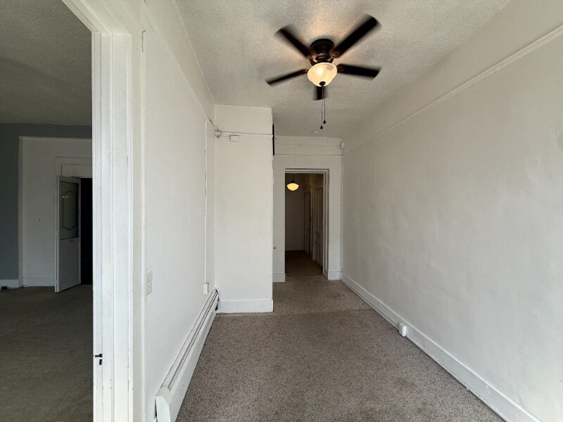 Building Photo - 346 S Rose St