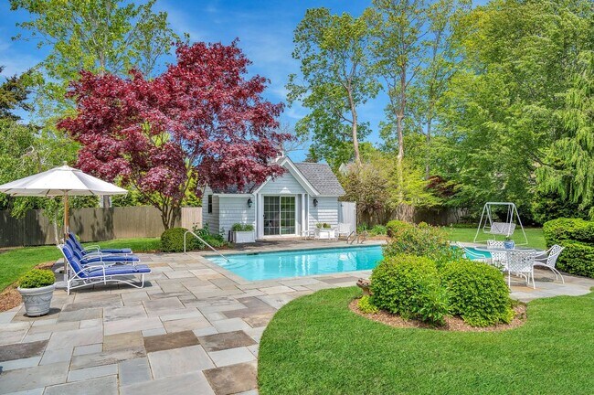 Building Photo - 35 Toylsome Ln