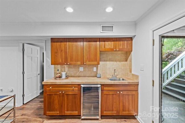 Building Photo - 2418 Ainsdale Rd