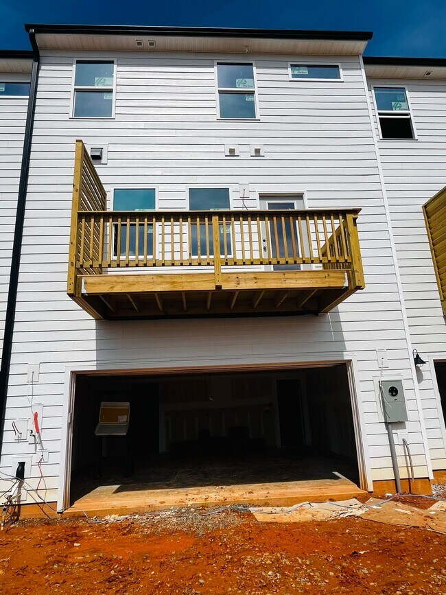 Building Photo - 1486 Hasse Ave