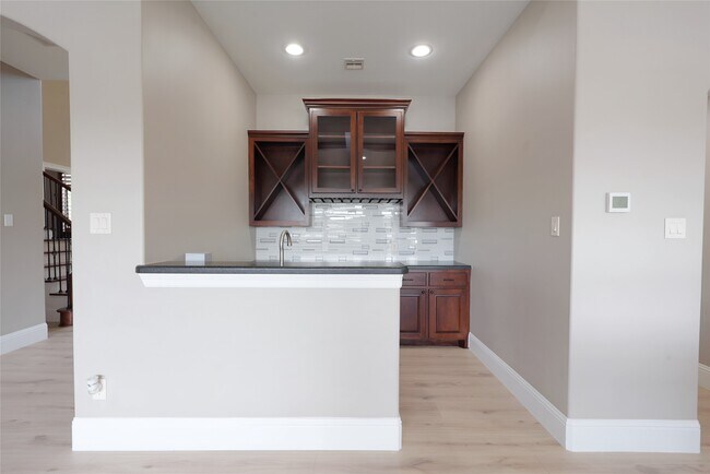 Building Photo - 32726 Tall Oaks Way