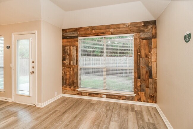 Building Photo - 1721 Duck Cove Dr