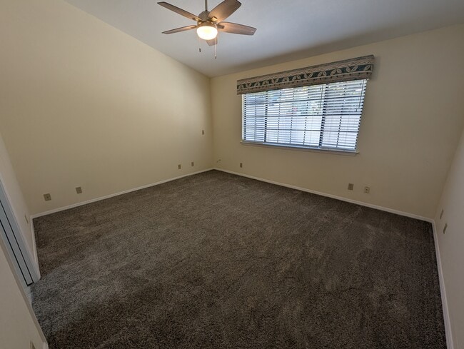 Building Photo - 274 Tempus Cir