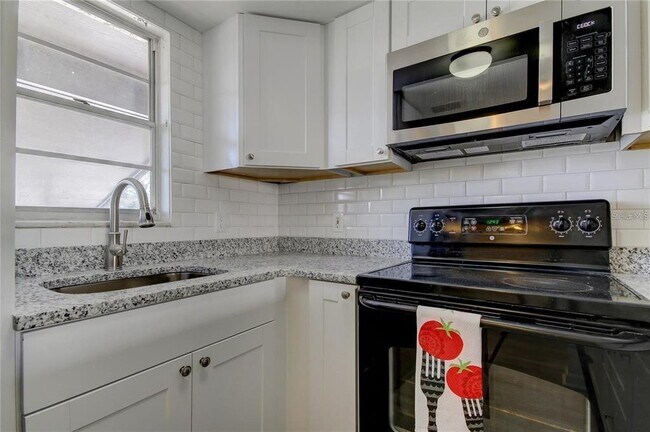 Building Photo - 4901 Onyx Ln
