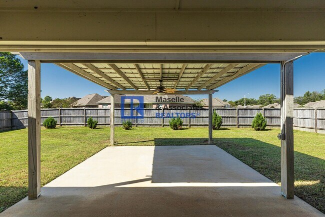 Building Photo - 3 Bed/2 Bath Home in Providence