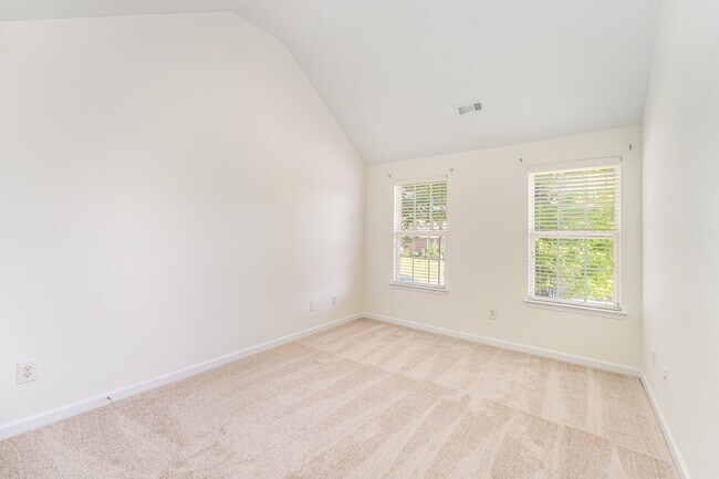 Building Photo - 3624 Pauline Ln