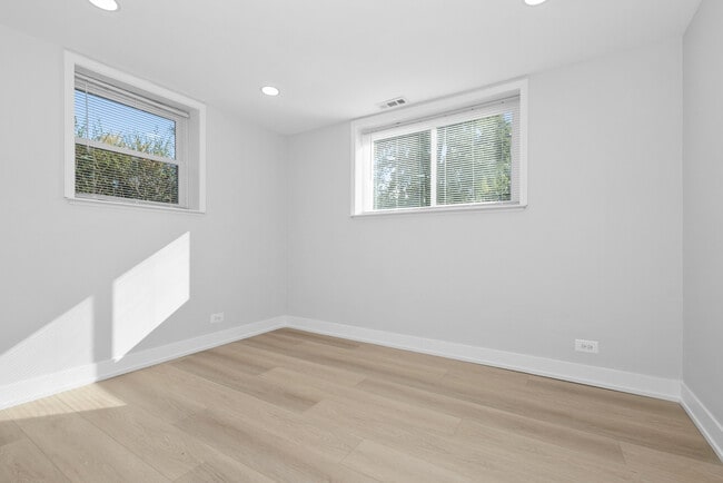 Building Photo - 16822 91st Ave