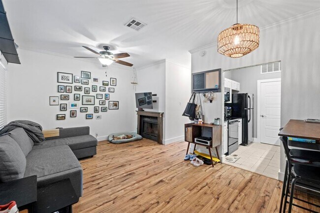 Primary Photo - 2804 Rio Grande St