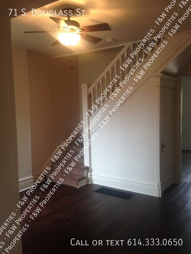 Building Photo - 71 S Douglass St