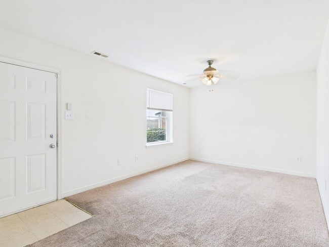 Building Photo - 3516 E Richmond Rd