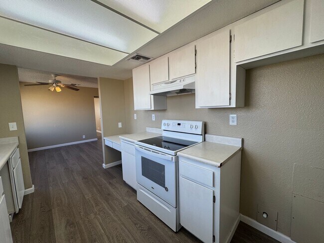 Building Photo - Single Family Home in Bullhead City, AZ!