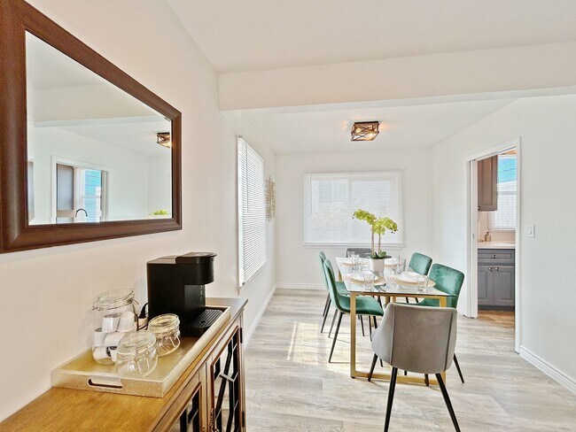 Building Photo - 5288 Santa Margarita St