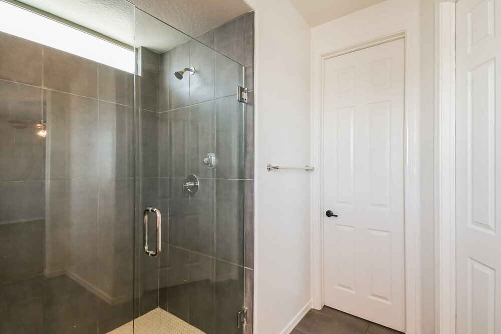 Building Photo - 9528 E Travertine Ave