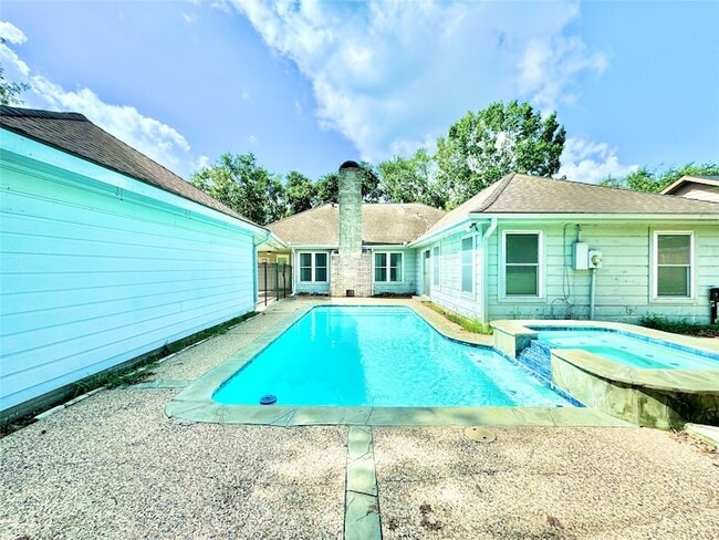 Building Photo - 7914 Candle Ln