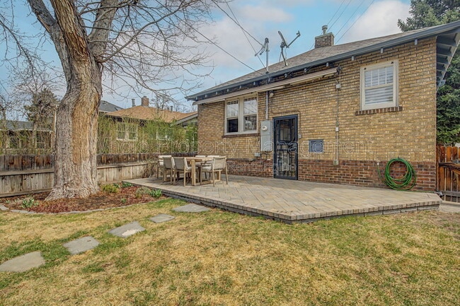 Building Photo - 449 Lafayette St