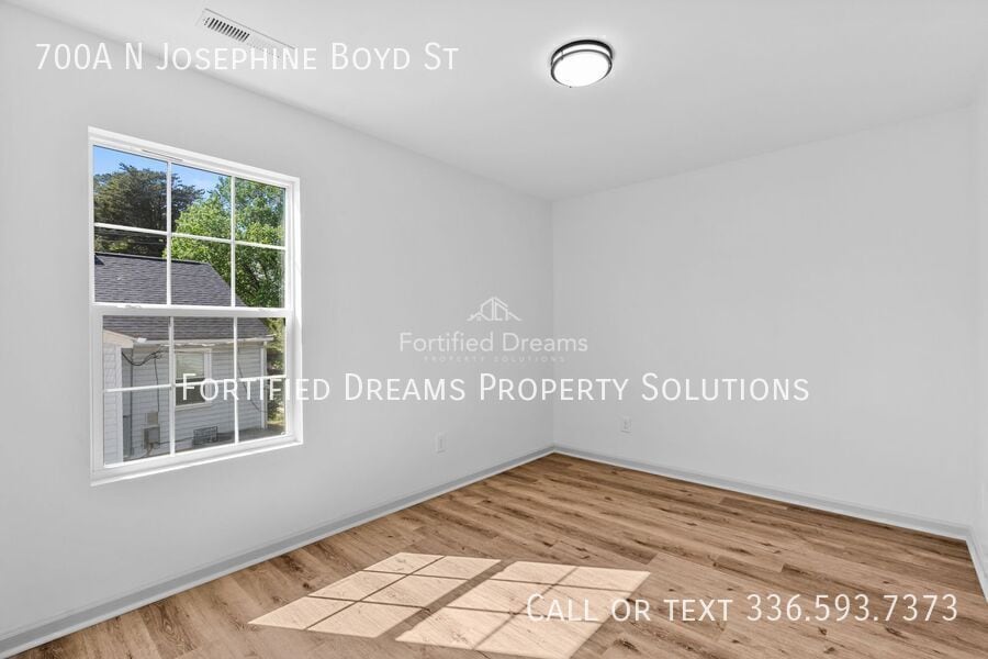 Building Photo - 700 N Josephine Boyd St