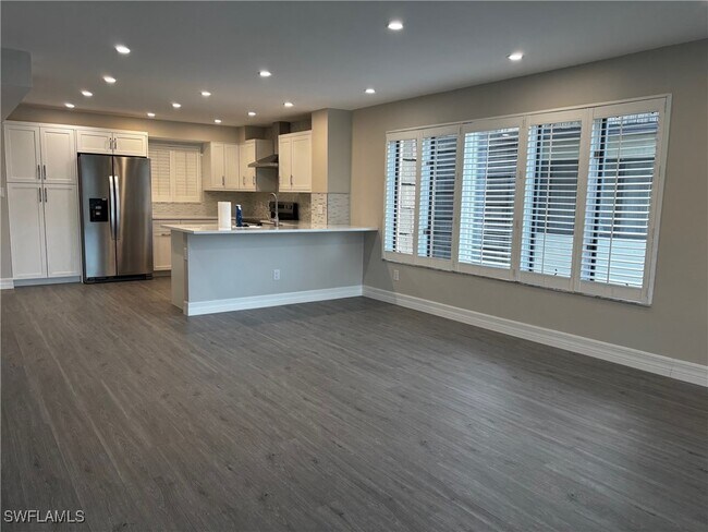 Building Photo - 1645 Spoonbill Ln