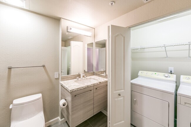 Building Photo - 880 Meridian Bay Ln