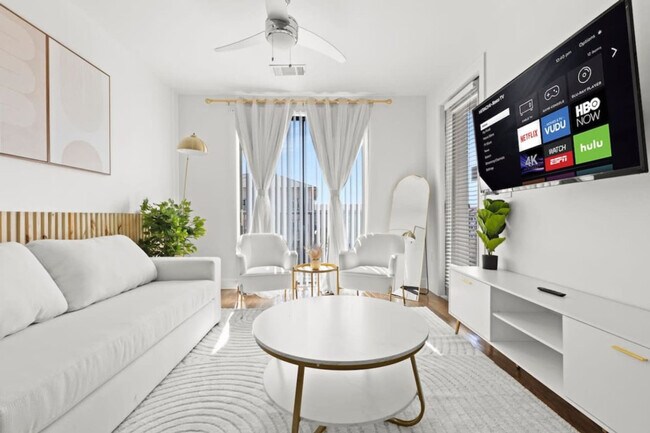 Building Photo - 5250 Town and Country Blvd