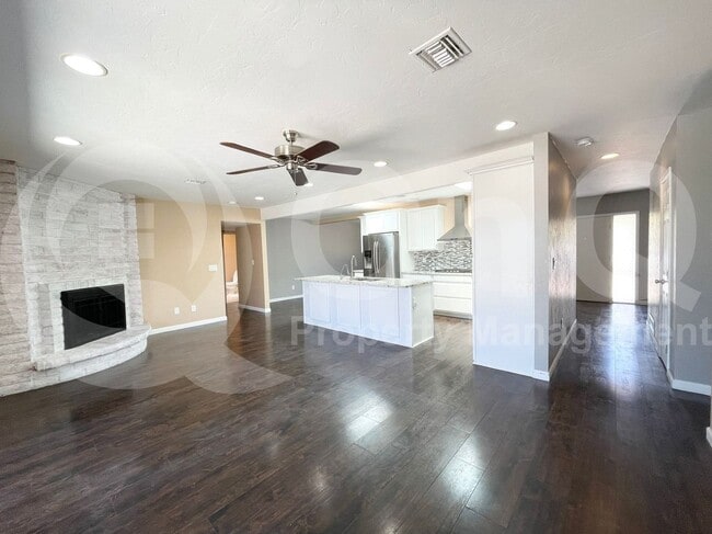 Building Photo - 4851 E Paseo del Bac