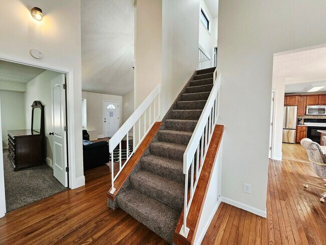 Building Photo - 7486 Liberty Bell Dr