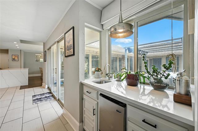 Building Photo - 6002 Costera Ln